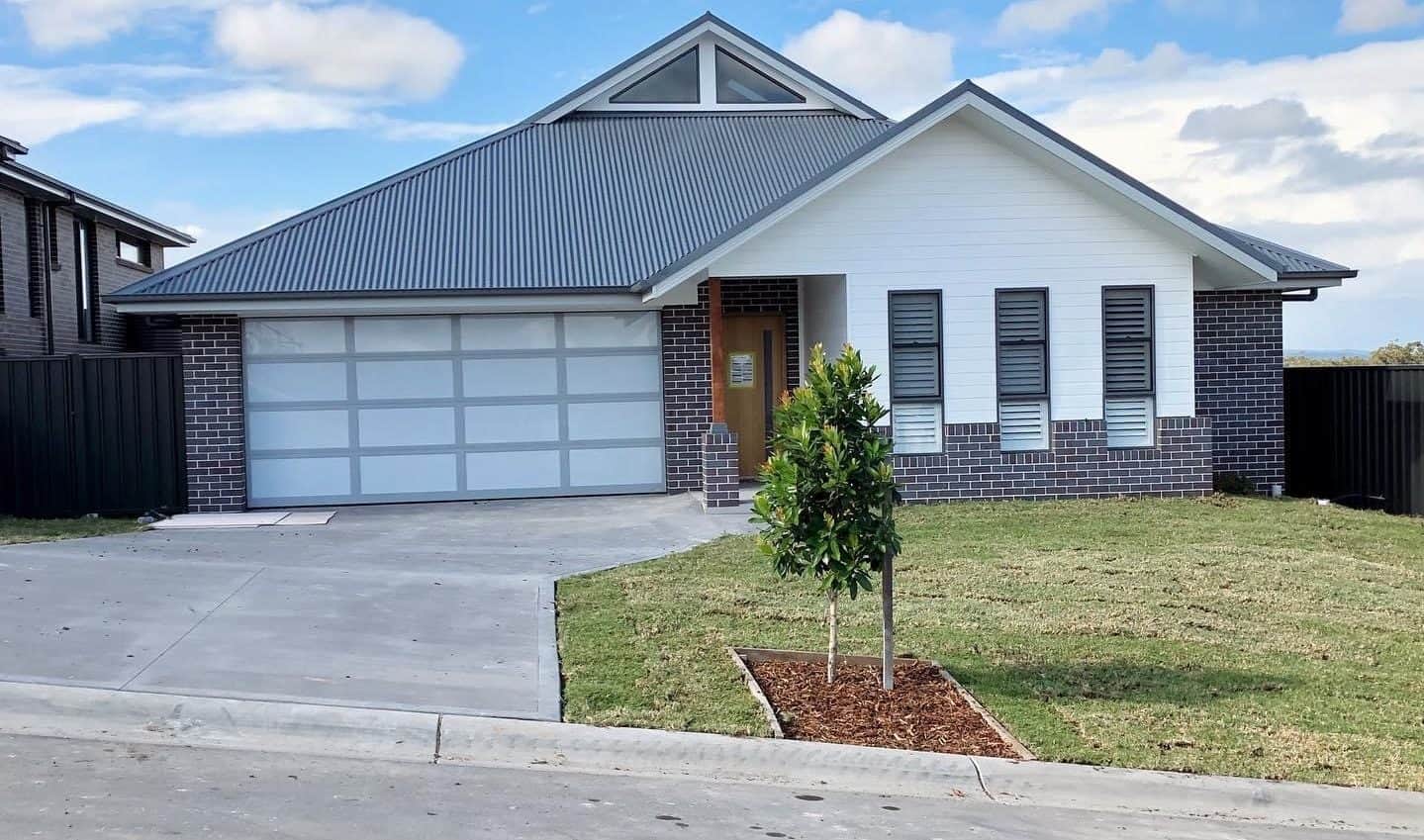 house with long driveway – newly built