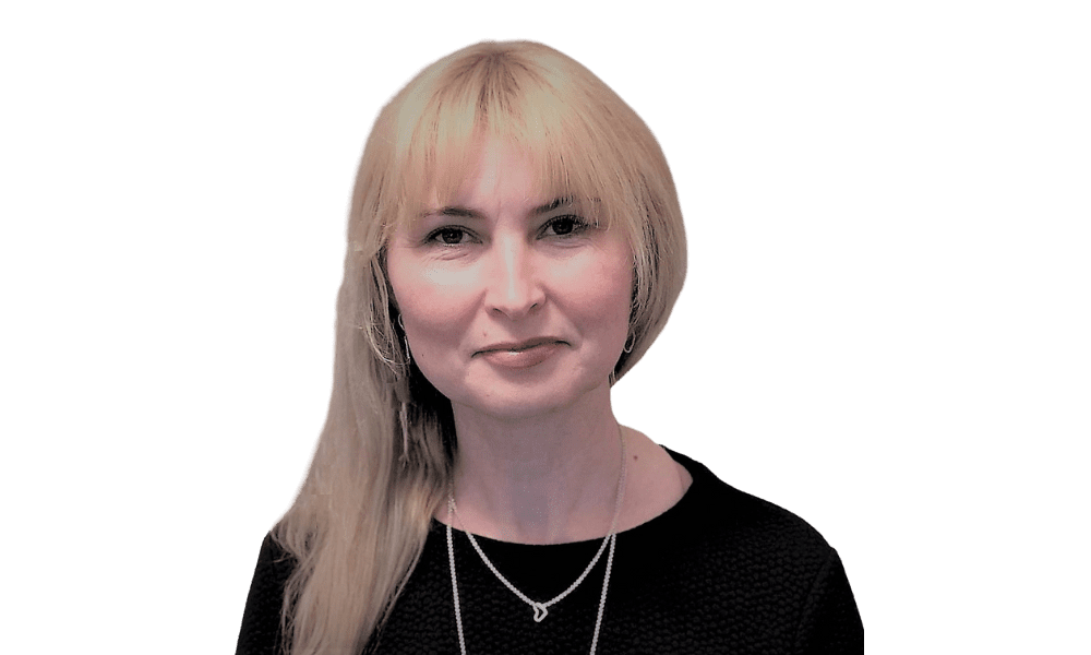 Carmen Hula is a Fractional CFO at the CFO Centre - London North specialising in the banking and financial services industries.
