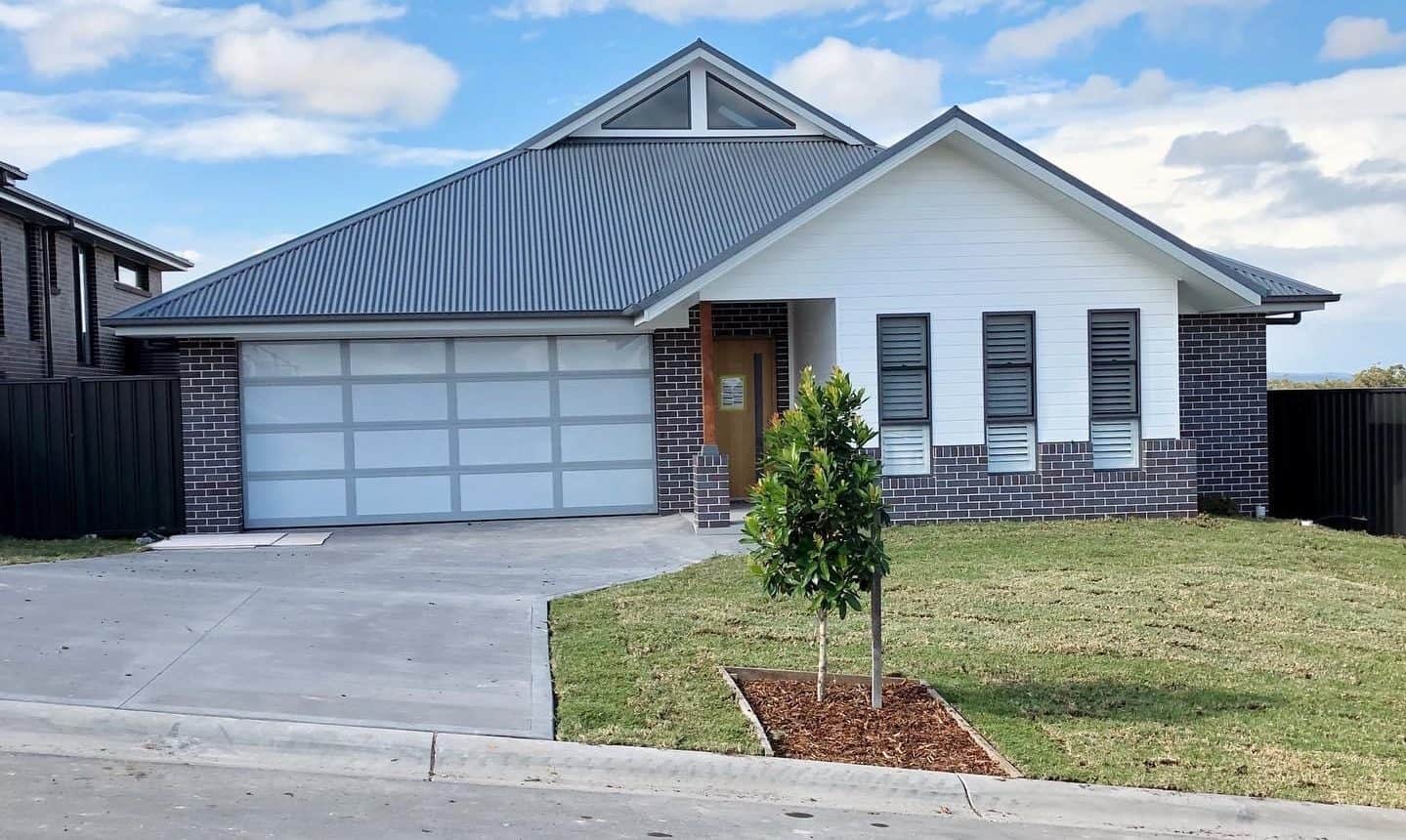 house with long driveway – newly built