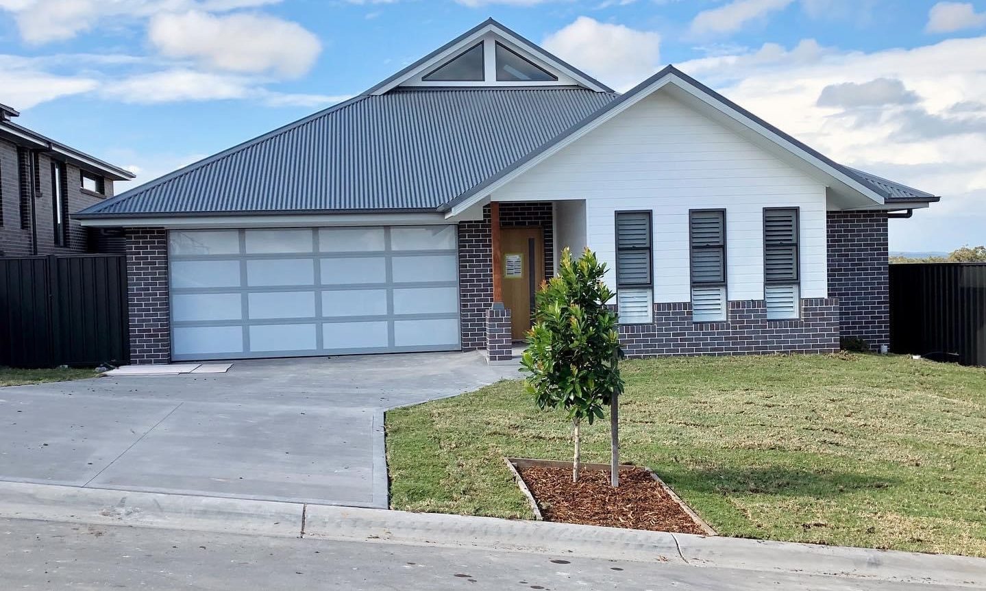 house with long driveway – newly built